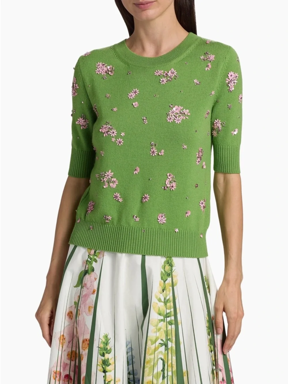 Oscar de la Renta Green Crewneck Sweater with Pink Floral Crystal Embroidery - Picture 4 of 16